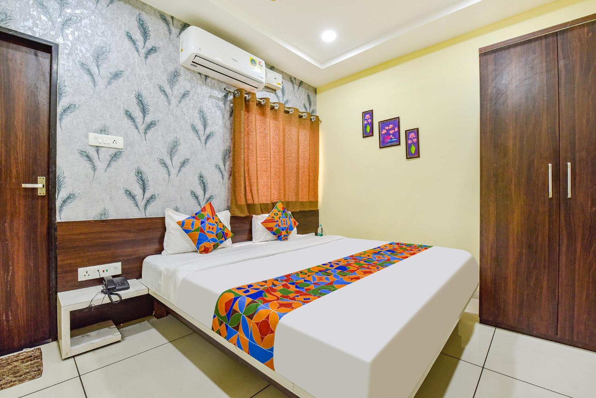 Hotel Fabexpress A2 And Restro Indore Exterior foto
