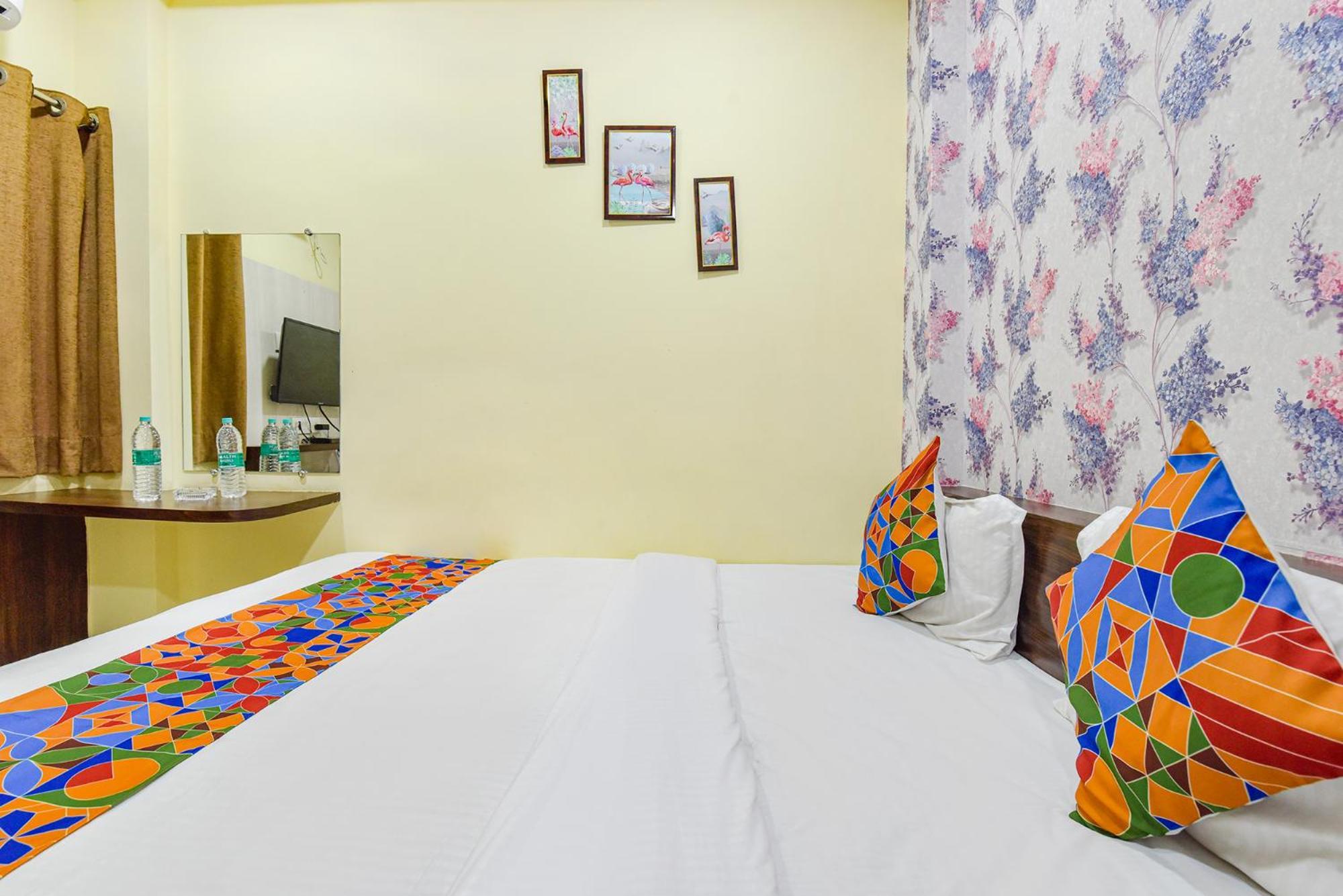 Hotel Fabexpress A2 And Restro Indore Exterior foto